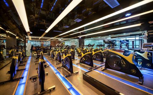 健身會(huì)所地面選用什么材料好？