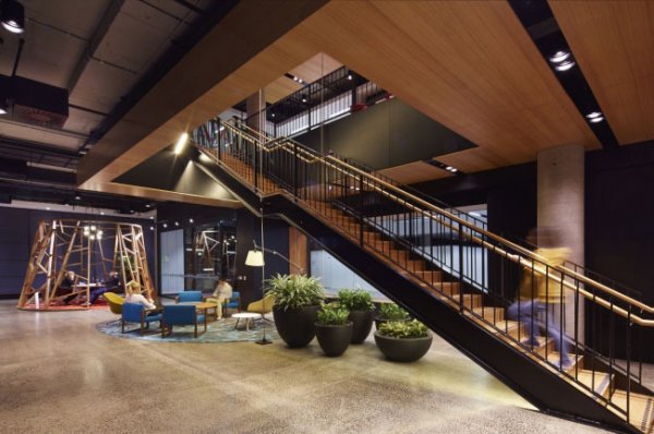 辦公室裝修時能設置夾層嗎？（裝飾公司解答疑問）