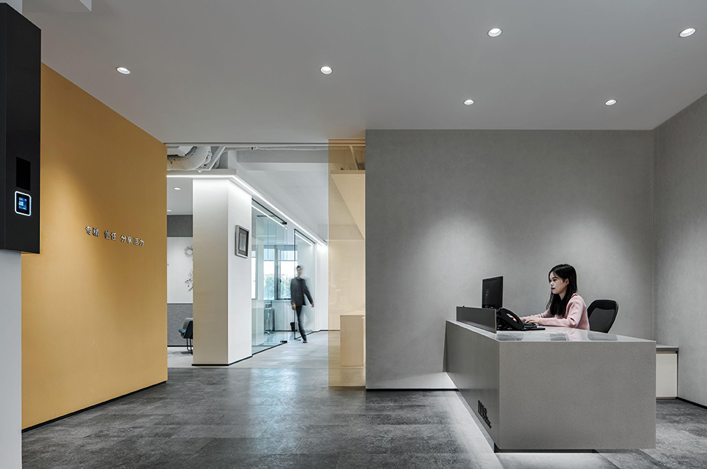 辦公室裝修極簡(jiǎn)風(fēng)格